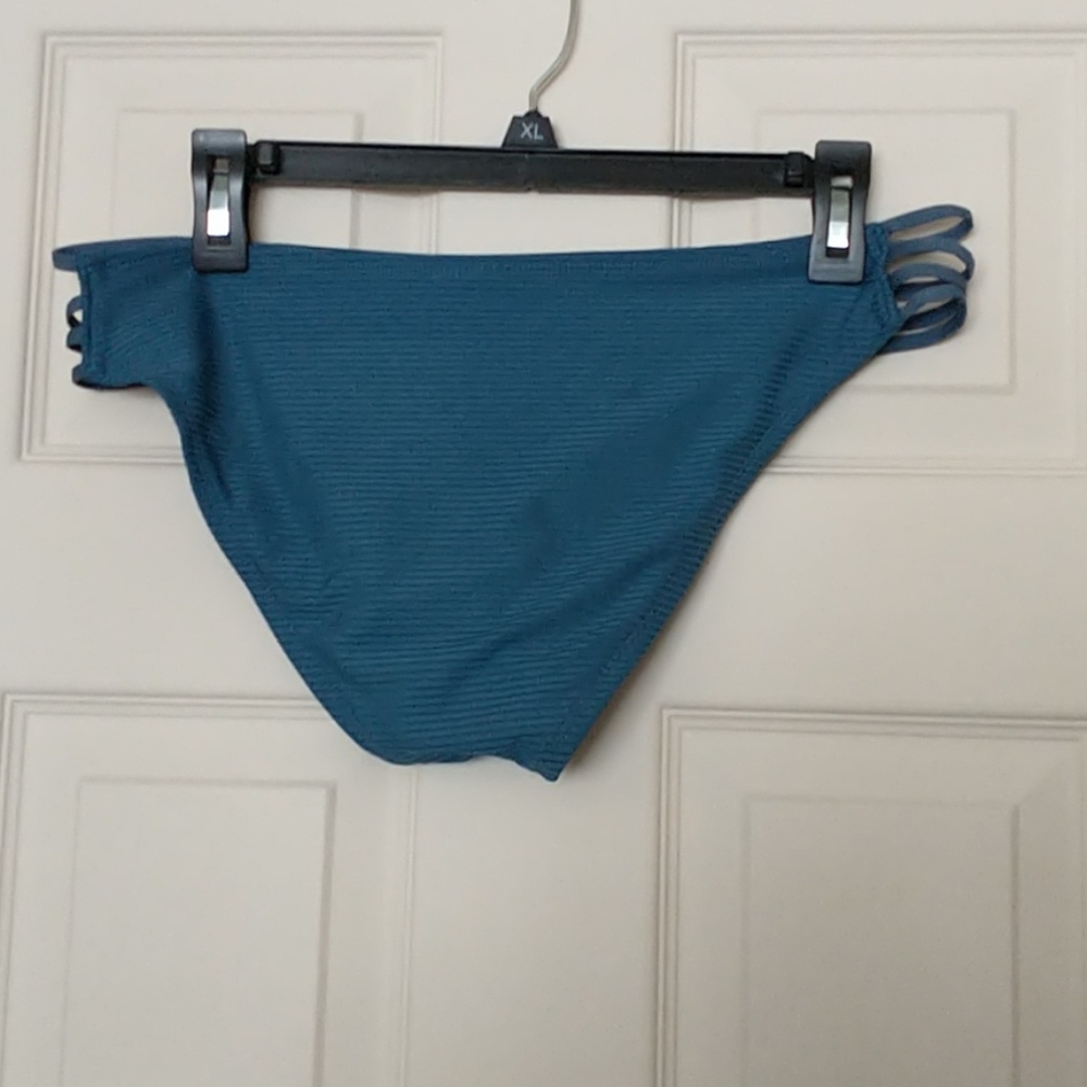 Mossimo Ribbed String Bikini Set - Picture 7 of 9